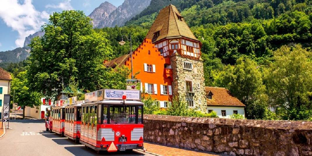 Bu ülkede lüks var ama bir şey eksik! Dünyanın en zengini: Turistlerin ise hayal kırıklığı merkezi… 4